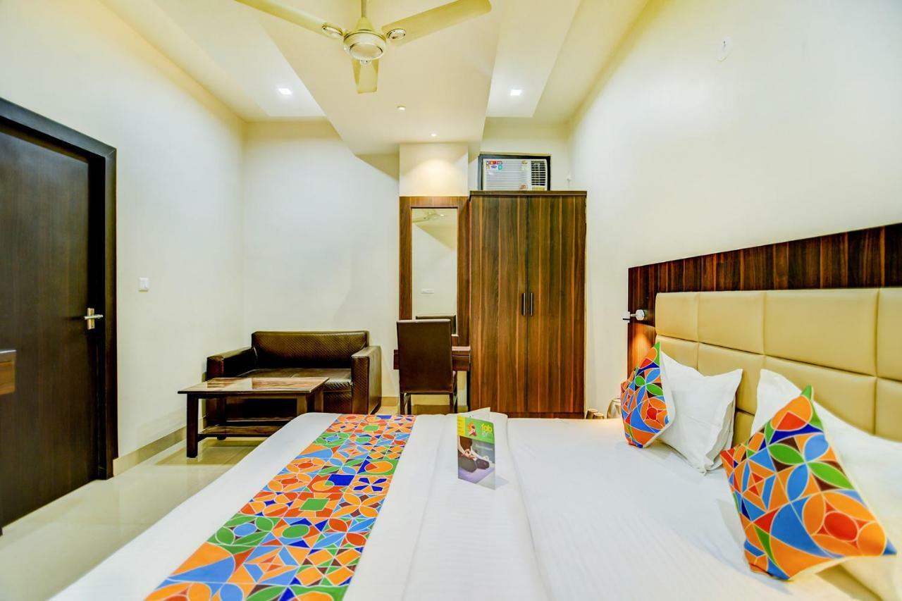 Fabhotel Solitaire Inn Kanpur Zewnętrze zdjęcie